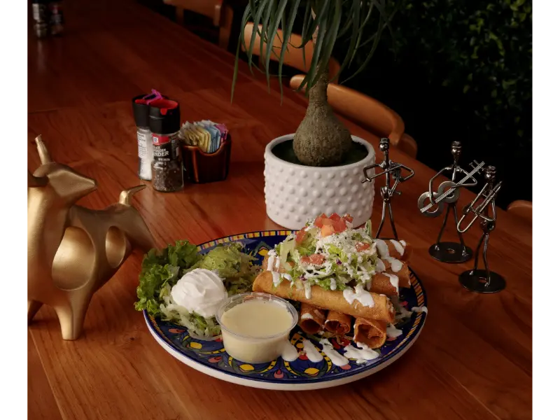 Cenas Kitchen in Tomball, Texas — photo 3 of 4