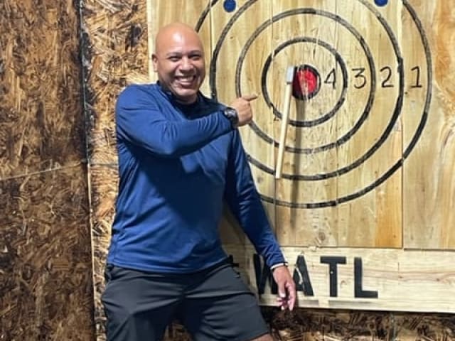 Slinging Axes in Tomball, Texas — photo 2 of 3