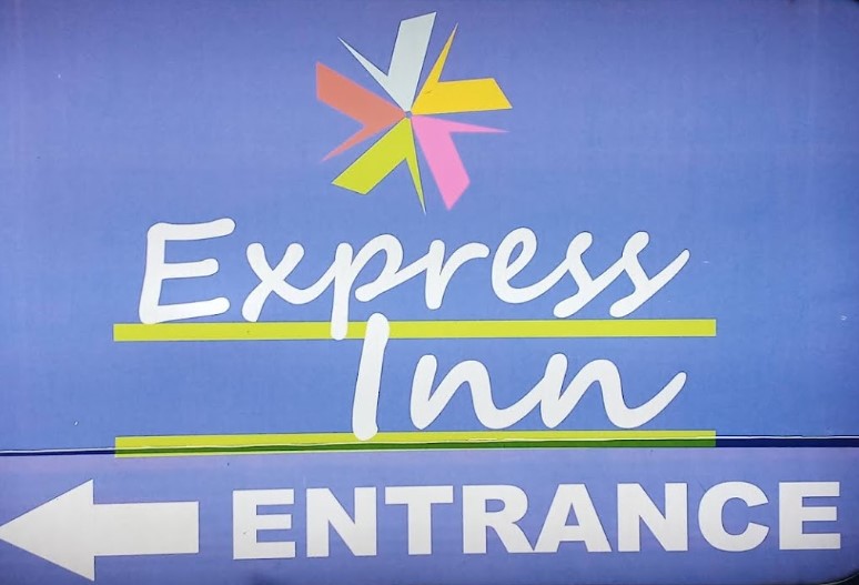 Express Inn in Tomball, Texas — photo 3 of 3