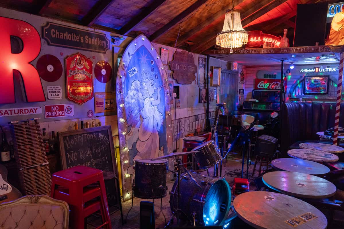 Old Tomball Honky Tonk, The Smallest Little Honky Tonk in Texas in Tomball, Texas — photo 2 of 3